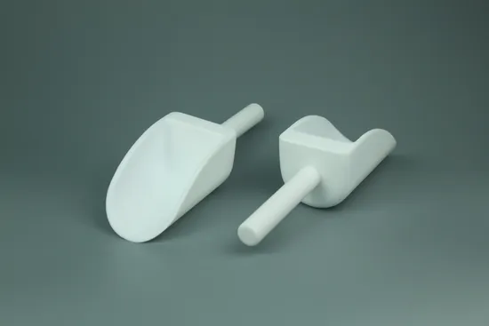 Pelle en PTFE résistante aux produits chimiques sur mesure pour le transfert d'échantillons agressifs